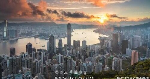 蓝球足球比分-蓝球与足球比分的魅力，数据背后的竞技激情与策略博弈